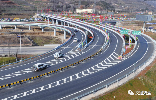 壁纸 道路 高速 高速公路 公路 桌面 640_409