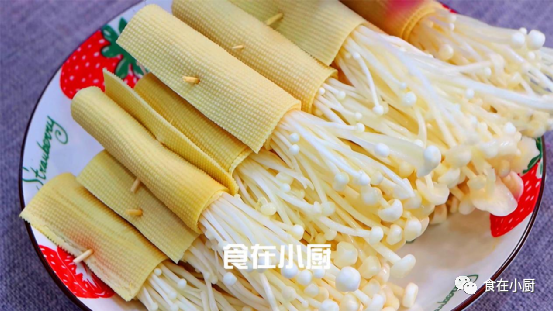 炸金针菇,比烤肉都过瘾,麻辣鲜香