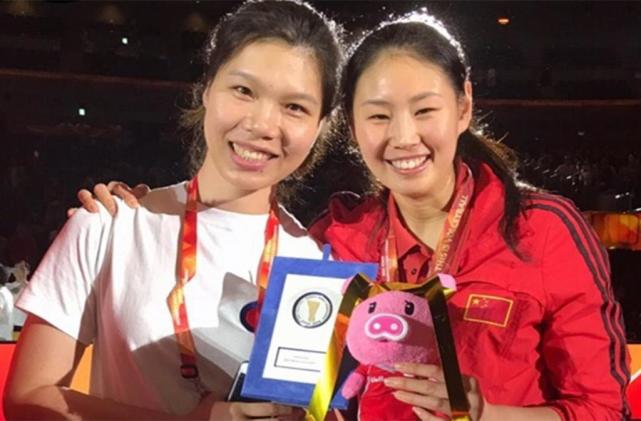 颜妮是中国女排队员和老将了,帮助中国女排夺得过两次世界杯冠军和