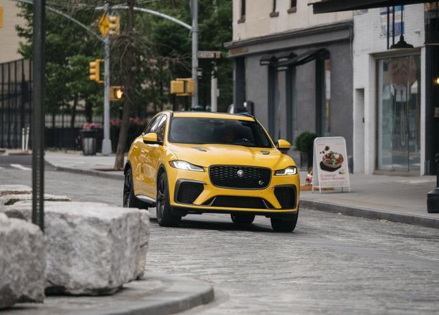 全新捷豹f-pace svr:强大的高性能积家