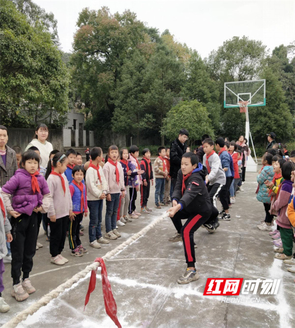 零陵区大庆坪乡据江寺学校举行2021年秋季运动会