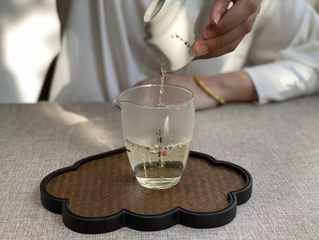 忙碌了半生,终于有属于自己的时间可以坐下来好好喝一杯香茗.