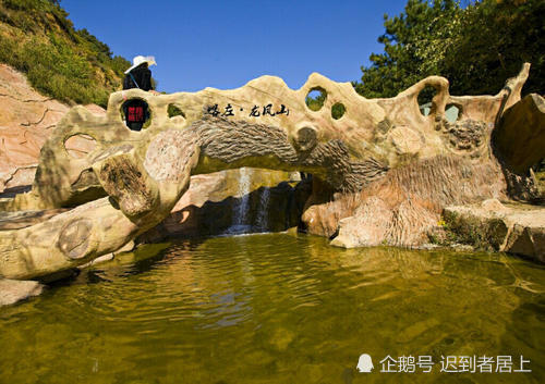 喀左县旅游景区景点还有浴龙谷温泉度假区,龙源旅游区,蝴蝶庄园,云城