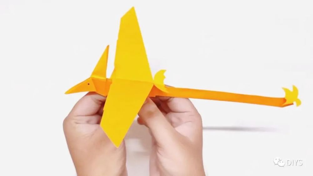 手工折纸简单又好看的翼龙飞机模型