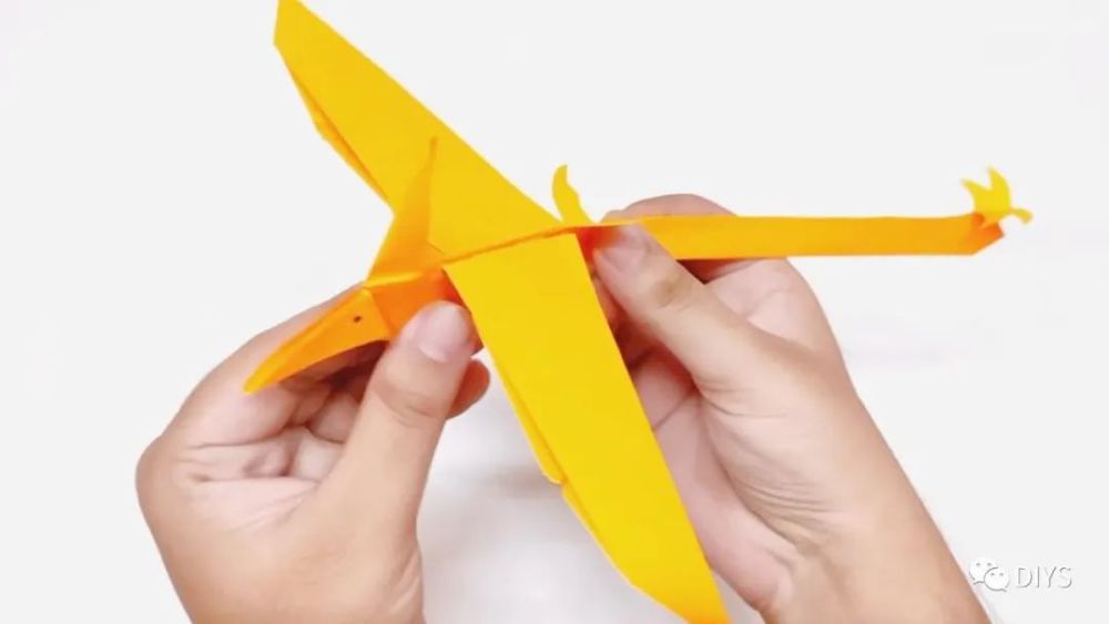 手工折纸简单又好看的翼龙飞机模型