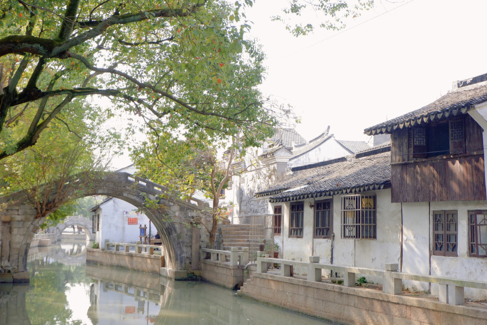 上海竟藏着一个千年古镇三国时期在此操练水军地道江南水乡
