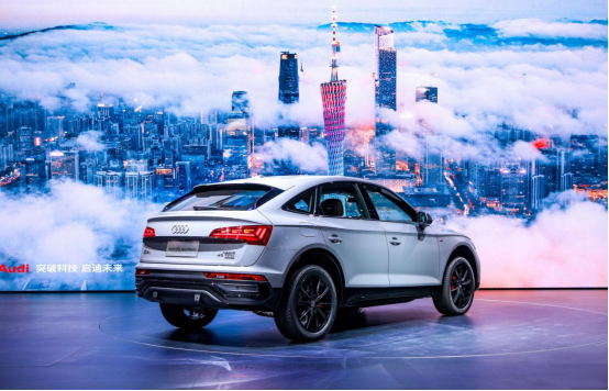 轿跑suv的新选择!奥迪q5l sportback售价42.68万元起!