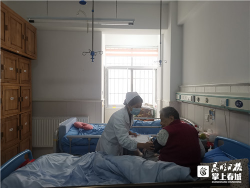 集中供暖保障热水云南省老年病医院住院患者过暖冬