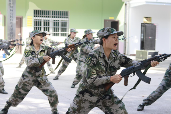 北海地角女民兵连南海前哨的钢铁红色娘子军