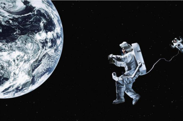 梦境迷雾，解析梦见在厕所下方漂浮的死人的深层含义