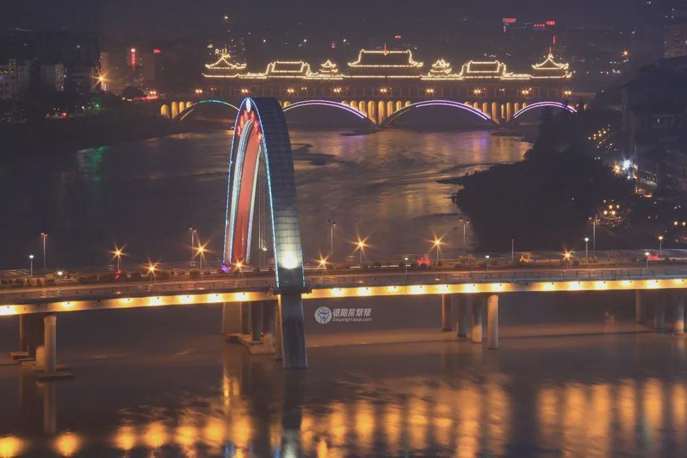 兴路一号桥△绵阳一号桥夜景在他们面前,如果彩虹桥是德阳的"一号桥"