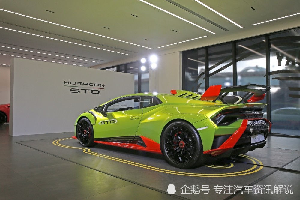 兰博基尼 huracan gt3 evo极具辨识度的崭新外观设计