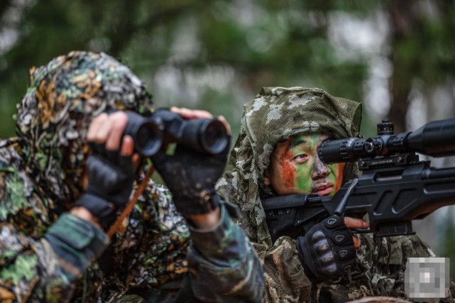 武警版星空迷彩再度亮相演兵场