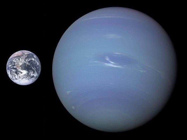 45亿公里外海王星真实影像:数之不尽的钻石,持续百年的风暴