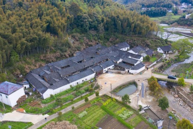 【媒体看潜山】安徽省潜山市万涧村:活态保护固乡愁 内外兼修融真情