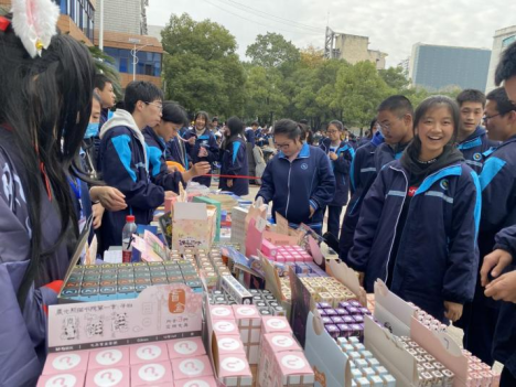 燃社团青春薪火,颂百岁锦绣山河—怀化三中第35届校园季·社团节圆满