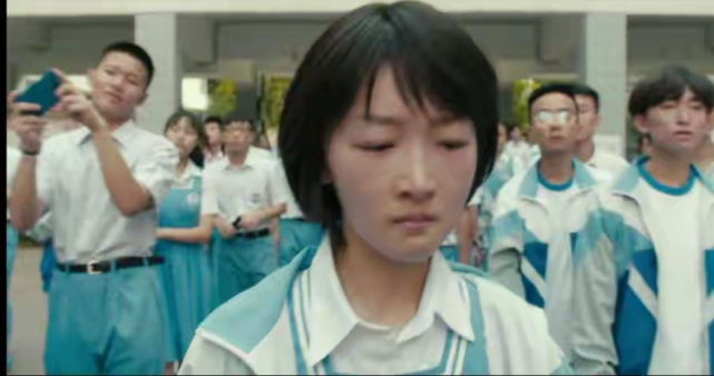 《少年的你》陈念为什么会成为校园欺凌的对象?