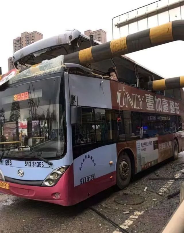 武汉双层巴士将退出历史舞台