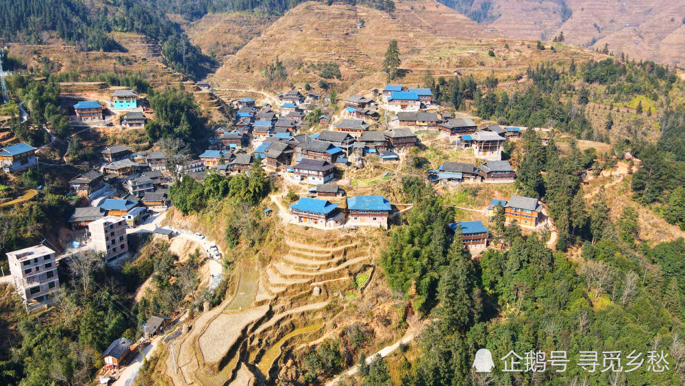 贵州从江:大山深处山水田园及群山环绕的苗族村寨,团结村
