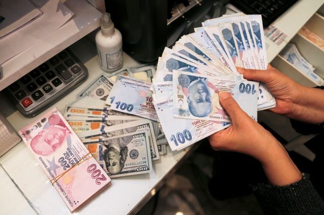 土耳其货币严重贬值导致物价飙升,当地百姓苦不堪言