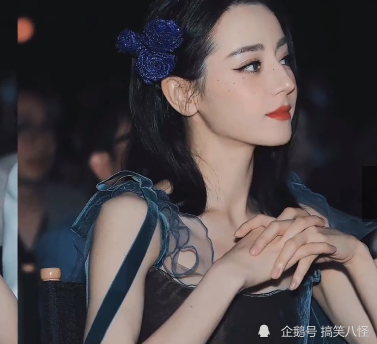 迪丽热巴出席gq时尚盛典活动,摇曳生姿天生女明星