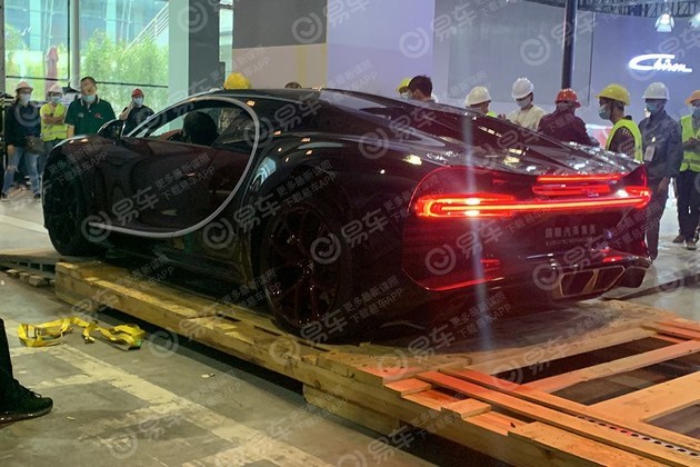 2021广州车展探馆布加迪chiron实车