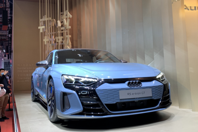 奥迪rs e-tron gt最美轿跑,强悍来袭
