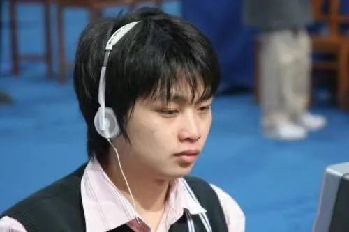 sky李晓峰:中国电竞第一人,从网瘾少年到电竞传奇|少年榜样
