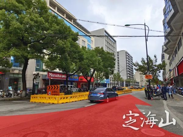 改造施工解放西路(环城西路至西关路路段)昨天开始提升道路品质为提高