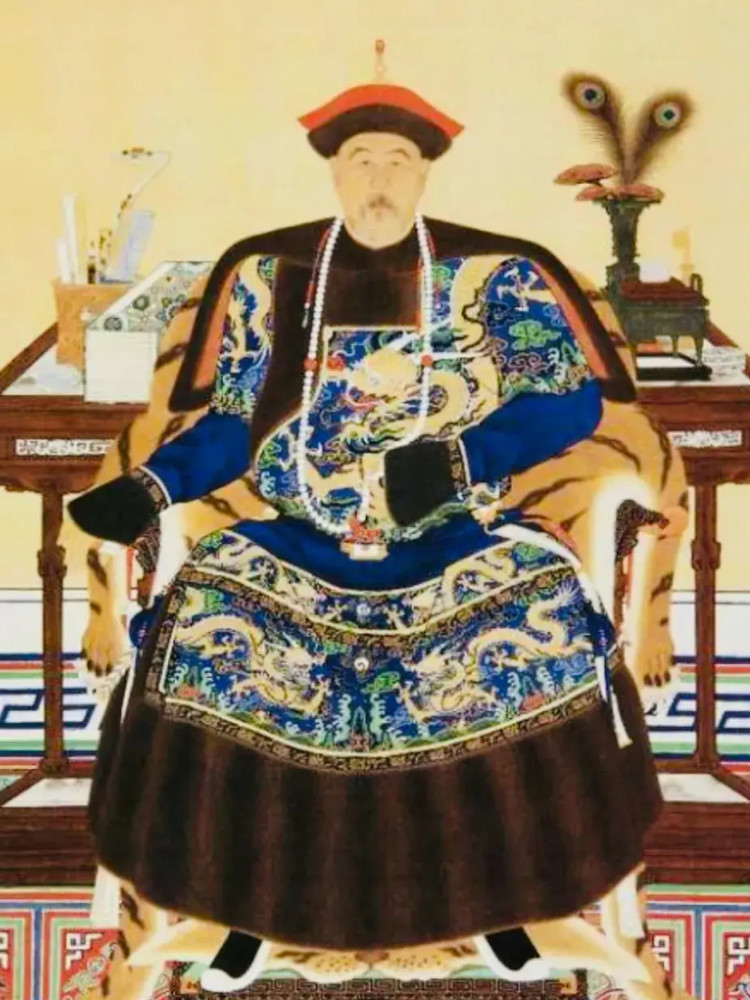 岳托(代善长子,克勤郡王)—罗洛浑(岳托长子,衍僖介郡王)—罗科铎(罗