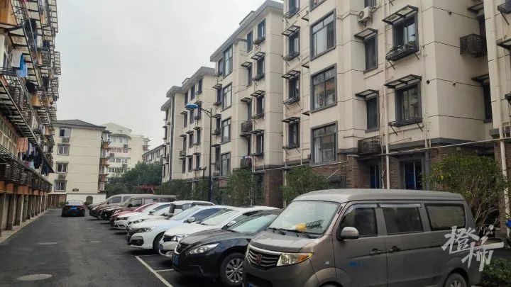 杭州一老小区旧改后停车位增加一倍怎么做到的2022年度十件民生实事