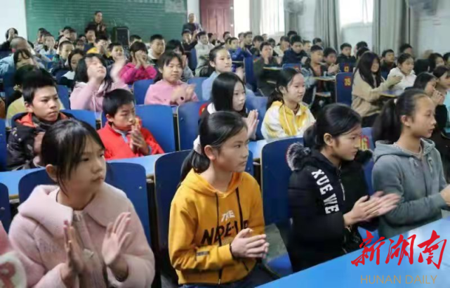 衡阳县多部门联合公益巡讲活动走进大安中学