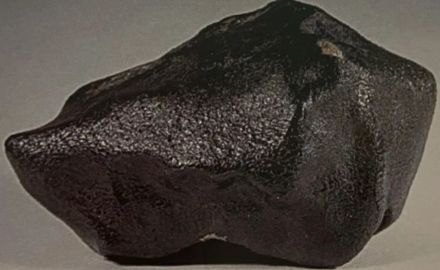 陨石的表面特征|陨石|熔壳|无球粒陨石|辉石|大气层