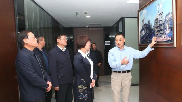 山西省霍州市市长李青雁一行到访东方希望集团