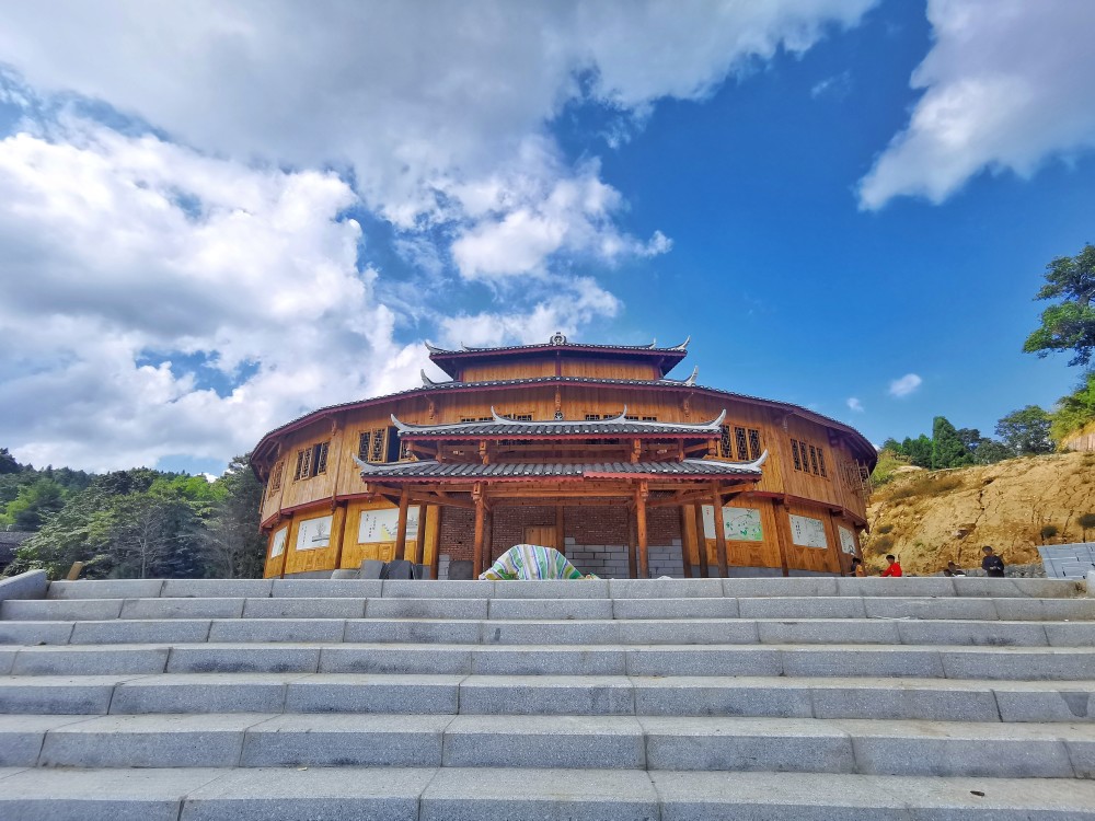 花瑶"神木楼",古昆仑山上"建木"之