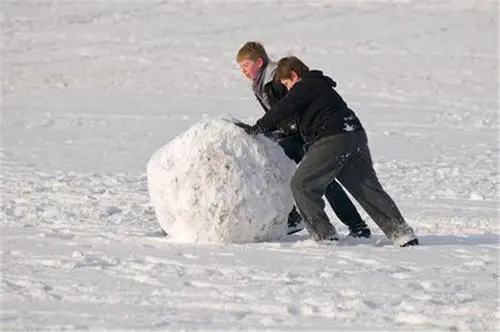 关于堆雪人打雪仗的那些技巧