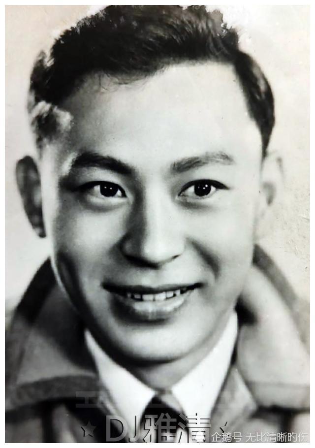 尤其是看到许多男明星的身影,昔日的他们,个个阳光俊美,神采飞扬,都是