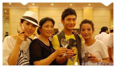 嫦娥仙子颜丹晨曾与黄晓明同窗被苏有朋炒作今成烂片配角