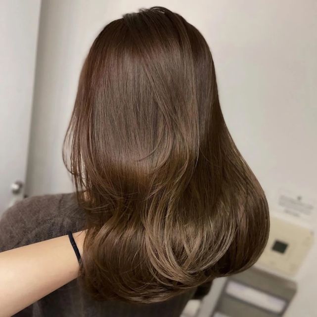 高级的"冷棕色,低调奢华有内涵