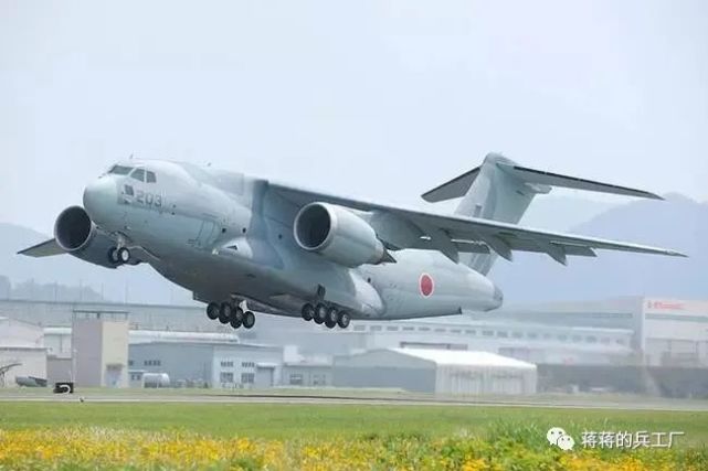 川崎重工击败竞争对手三菱重工和富士重工,成为了c-2运输机的主承包商