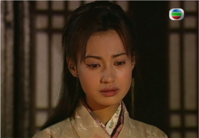 2002年,她在tvb出演了《血荐轩辕》中的司马娉婷.