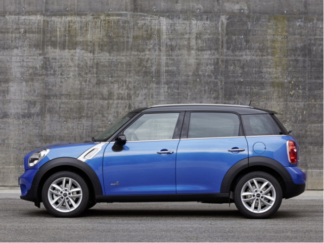 图:2011年10月上市的mini coupe一直生产至2015年才停产,车架代号r58.