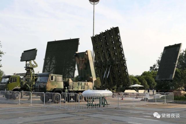 中国最大相控阵雷达基地太强,五百节火车皮守护中国20