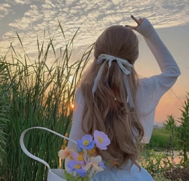 女生头像|森系蝴蝶结