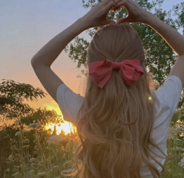 女生头像|森系蝴蝶结