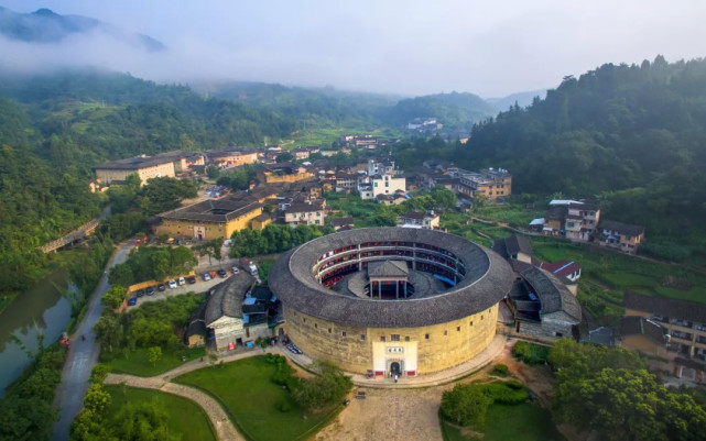 其造主要有正方形,长方形,圆形,五凤楼,半月形及其变异形式,实地考察