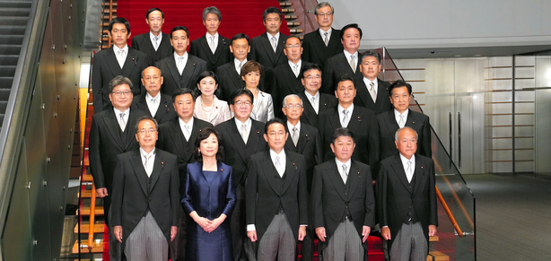 日本内阁成员的平均资产,被北上广的老百姓"秒杀"