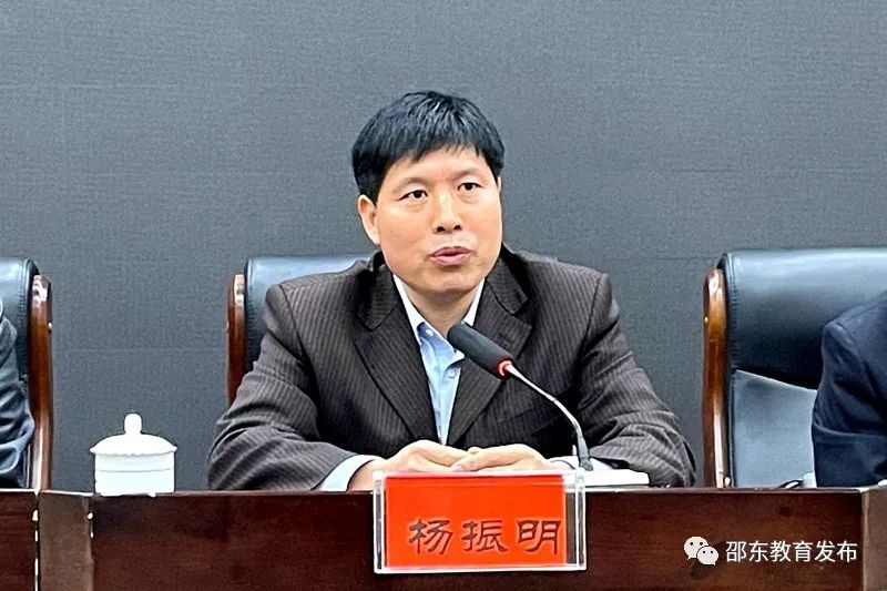 周坚强履新邵东市教育局党委书记!_腾讯新闻