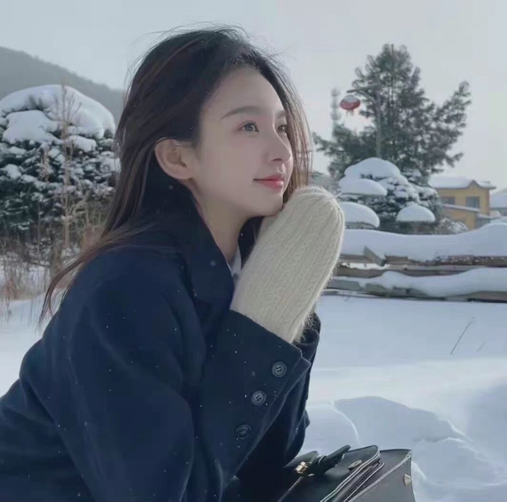 冬季女头|当第一片雪落在我的肩头 被融化的那个其实是我