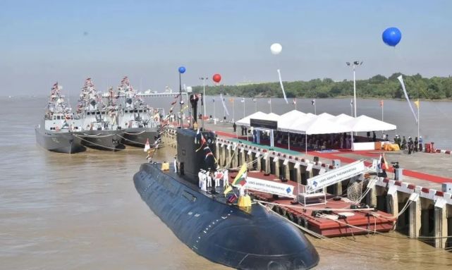 缅甸海军唯一的基洛877ekm型潜艇敏耶登卡杜号